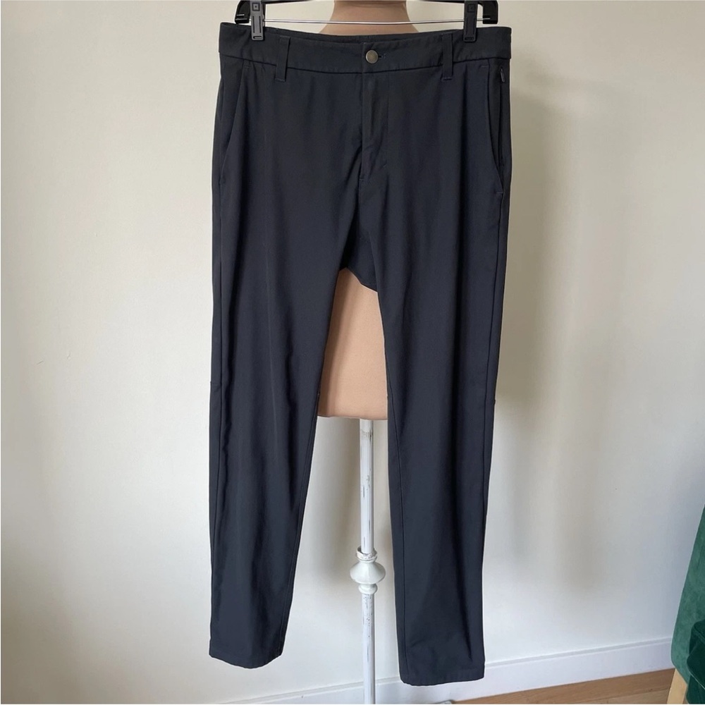 Lululemon Commission Classic 34" Warpstreme Obsidian Gray Chino Pant EUC Size 31